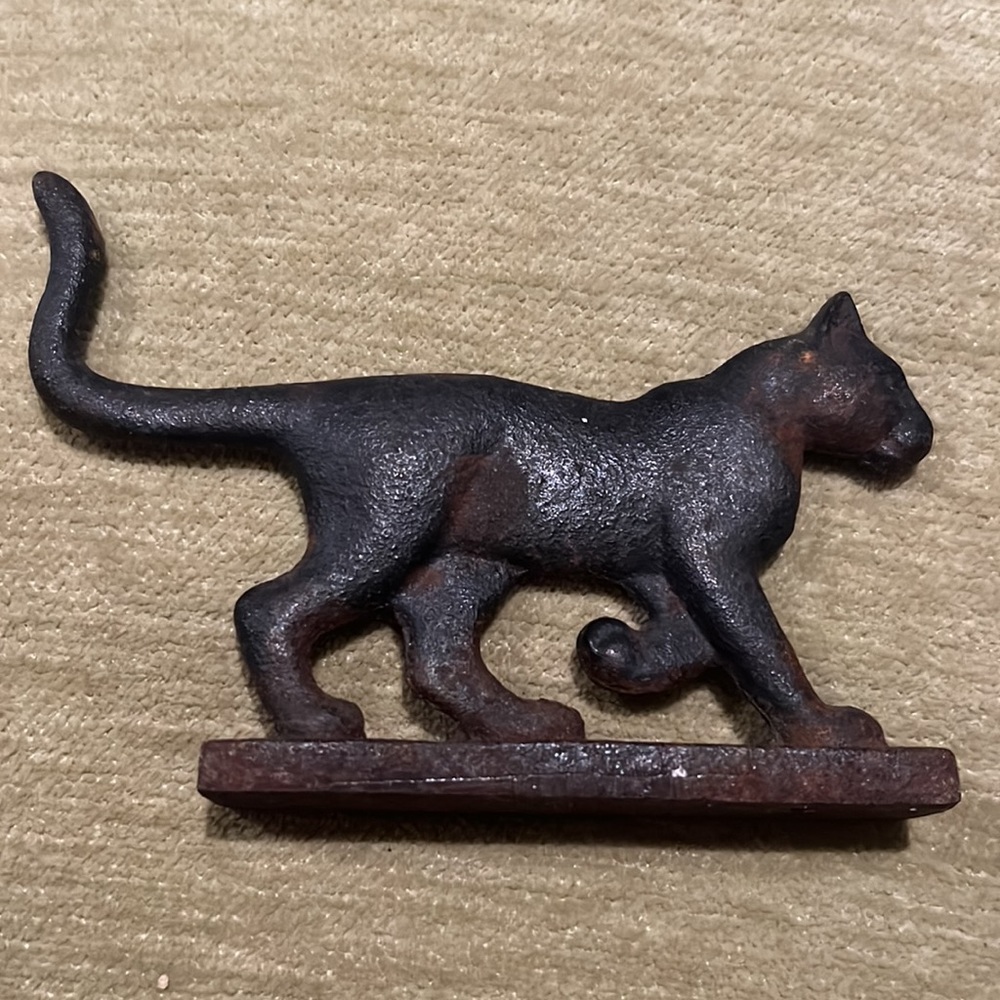 1986 "Bootscraper" Cat from the Franklin Mint Curio Cabinet Cats Collection - Picture 2 of 6
